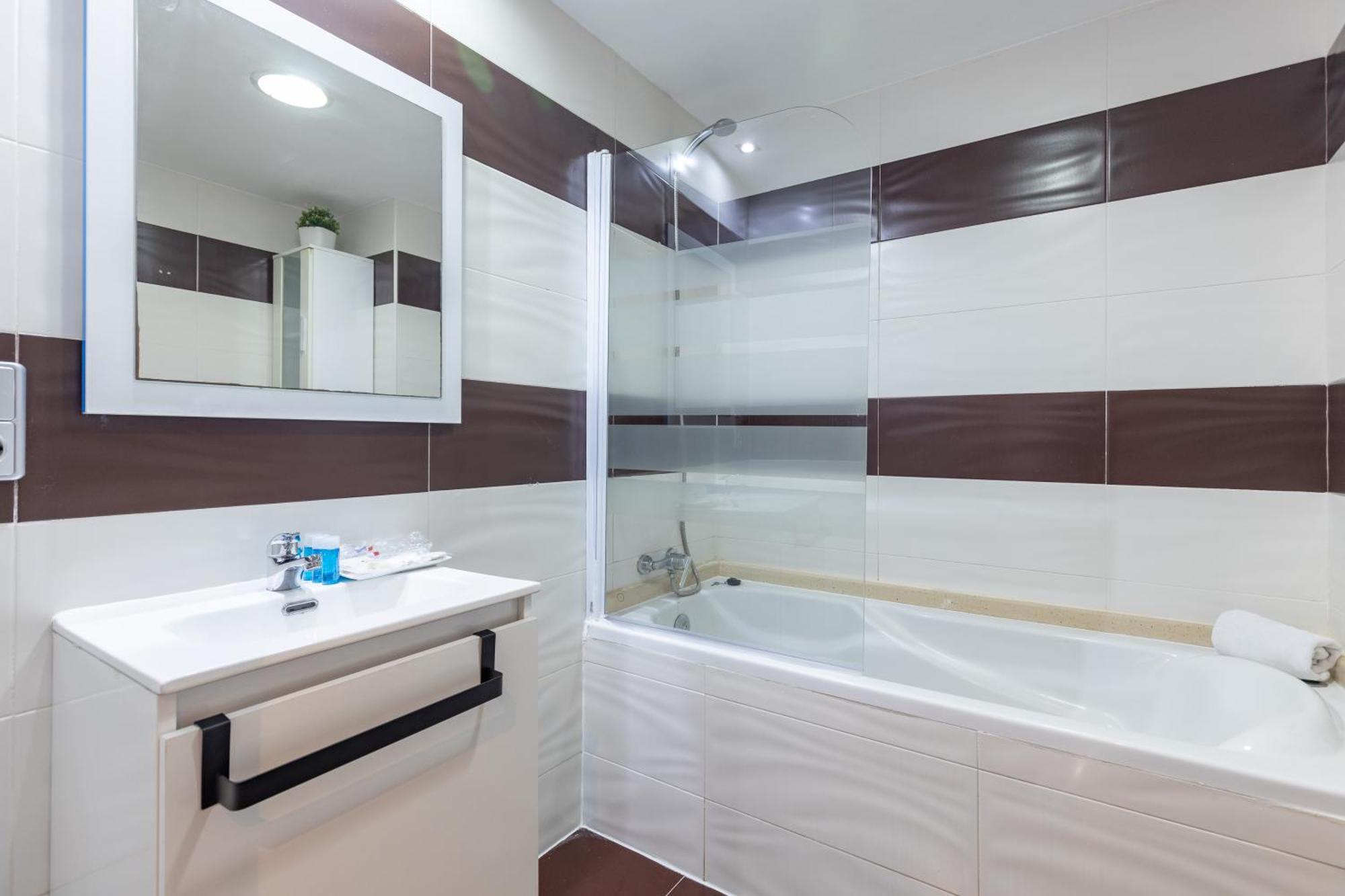 Travel Habitat Torres De Serrano Валенсия Екстериор снимка